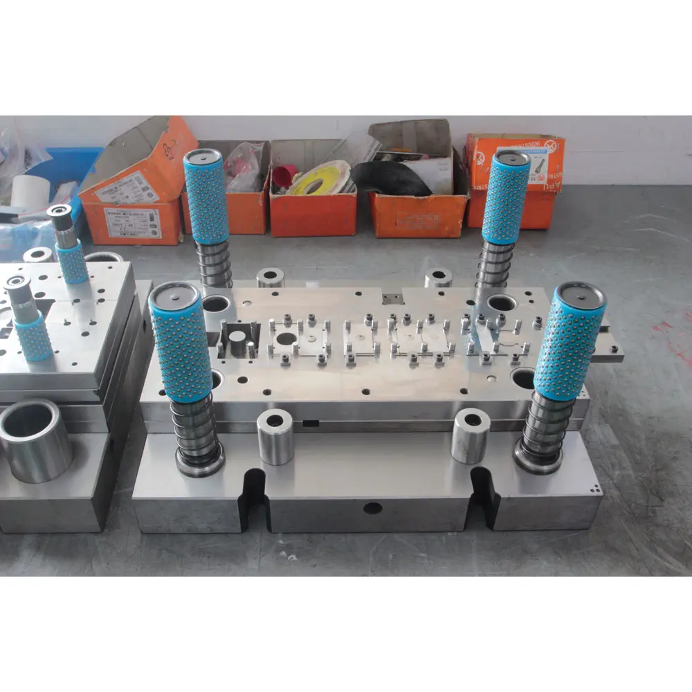 Explosion-proof-cap-upper-mold1.jpg